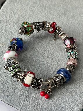 Bypass Halia 925 Sterling Silver 24 Charm Bracelet open Bangle heart  Cherry 70g